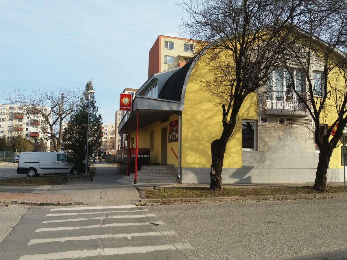 Apartamento Hradna 9A Nové Zámky Exterior foto